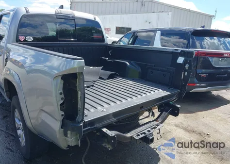 2019 Toyota Tacoma Sr5 V6 z USA, uszkodzony, nr VIN 3TMAZ5CN5KM081947